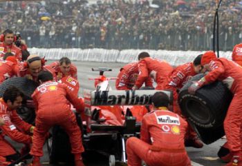 At the Bologna Motor Show test driver Andrea Bertolini took to the track of the specially constructed 'Lonsdale Arena' just after midday, and ran a series of laps in the Formula One title winning F2004 chassis