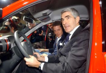 In Bologna today Pier Fernando Casini sat in the 'Ferrari-liveried' Fiat Panda, joined by Fiat marketing boss Lapo Elkann