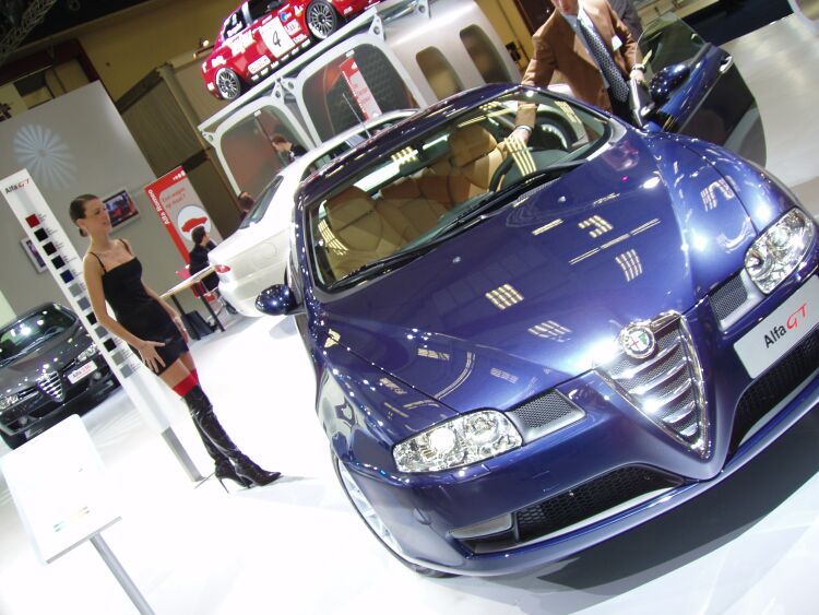 Alfa Romeo GT at the 2004 Brussels International Motor Show