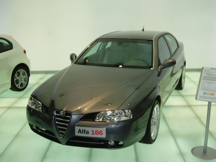 Alfa Romeo at the 2004 Brussels International Motor Show