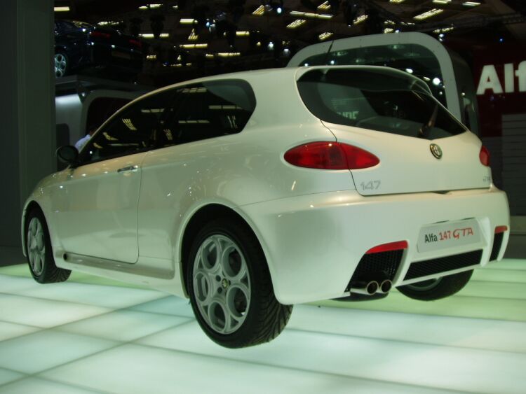 Alfa Romeo at the 2004 Brussels International Motor Show