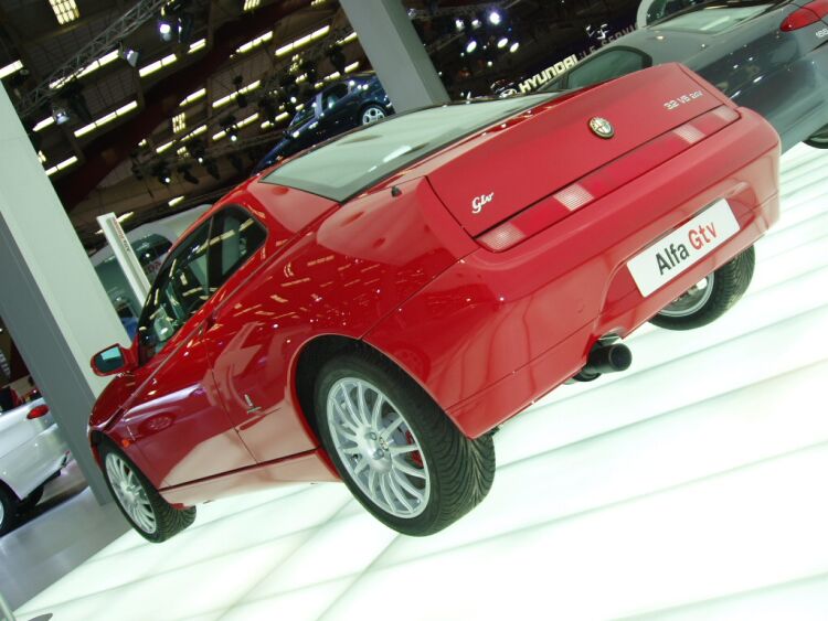 Alfa Romeo at the 2004 Brussels International Motor Show