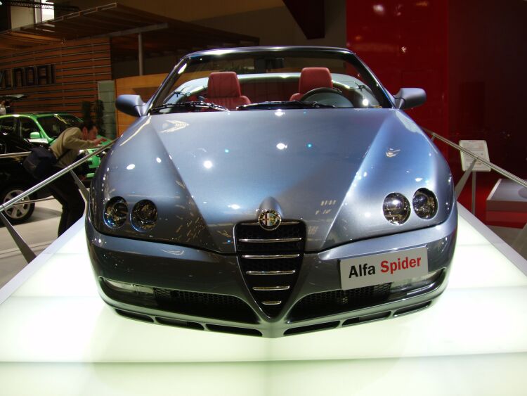 Alfa Romeo at the 2004 Brussels International Motor Show