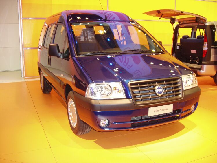 Restyled Fiat Scudo Combi makes its debut at the 2004 Brussels International auto Show