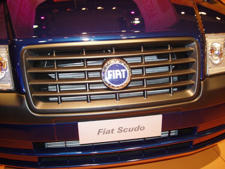 Restyled Fiat Scudo Combi makes its debut at the 2004 Brussels International auto Show