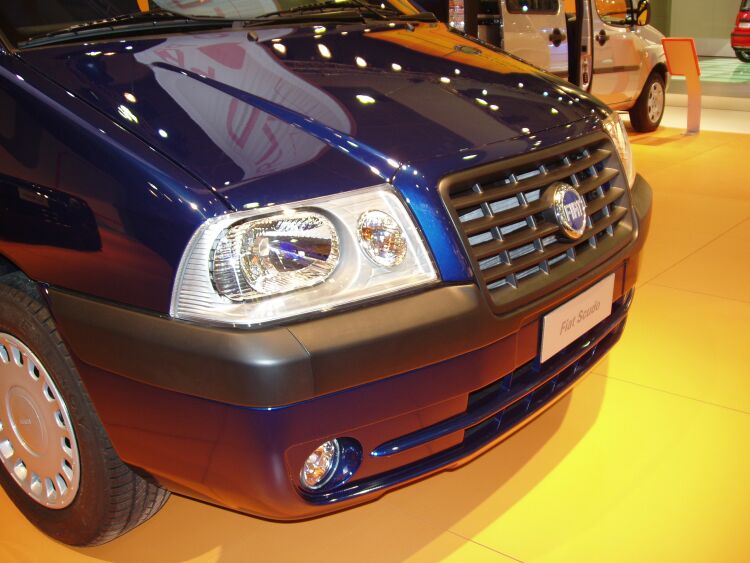 Restyled Fiat Scudo Combi makes its debut at the 2004 Brussels International auto Show