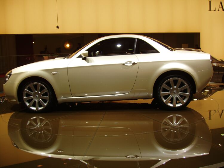 Lancia Fulvia concept at the 2004 Brussels International Motor Show