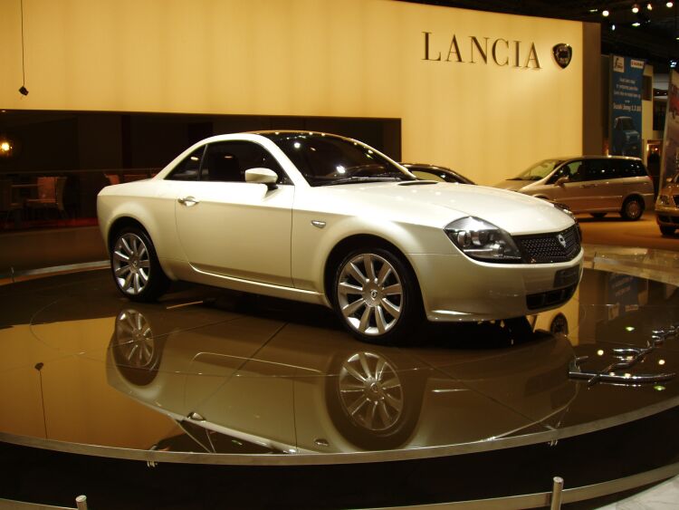 Lancia Fulvia concept at the 2004 Brussels International Motor Show