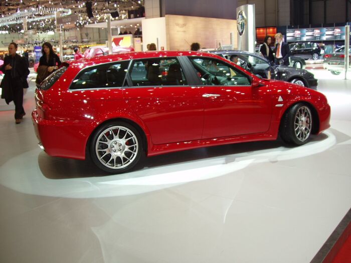 Autodelta built Alfa Romeo 156 Sportwagon concept at the 2004 Geneva Motor Show