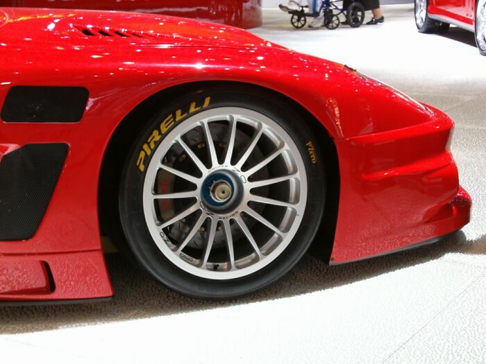 Ferrari 575 GTC at the 2004 Geneva Motor Show