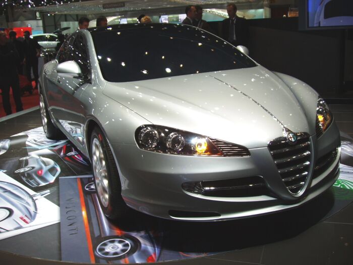 Italdesign Alfa Romeo Visconti concept at the 2004 Geneva Motor Show