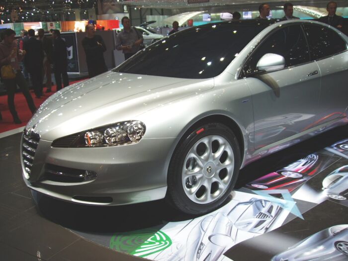 Italdesign Alfa Romeo Visconti concept at the 2004 Geneva Motor Show