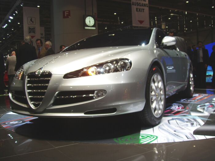 Italdesign Alfa Romeo Visconti concept at the 2004 Geneva Motor Show