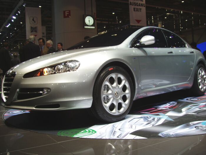 Italdesign Alfa Romeo Visconti concept at the 2004 Geneva Motor Show