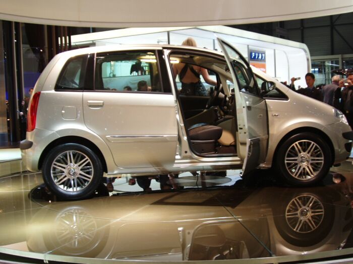 World Premiere of the Lancia Musa compact MPV at the 2004 Geneva Salon