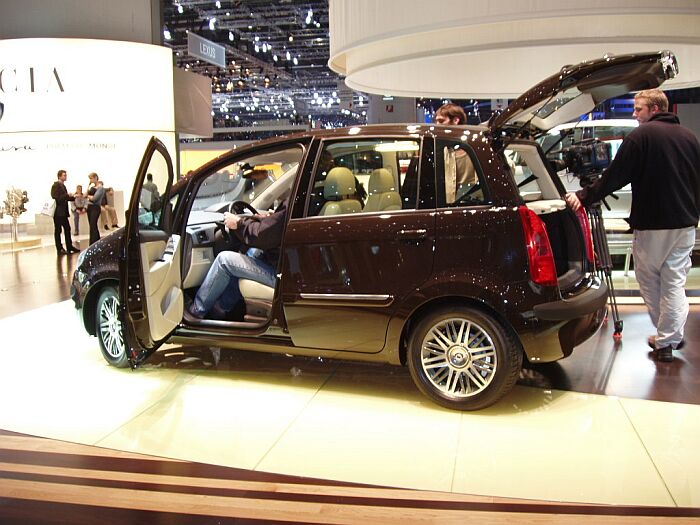 World Premiere of the Lancia Musa compact MPV at the 2004 Geneva Salon