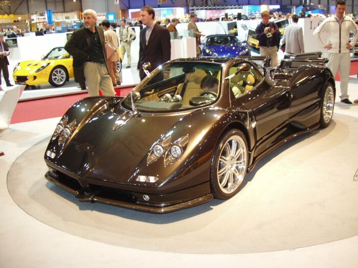 Pagani Zonda C12S 7.3 at the 2004 Geneva Salon