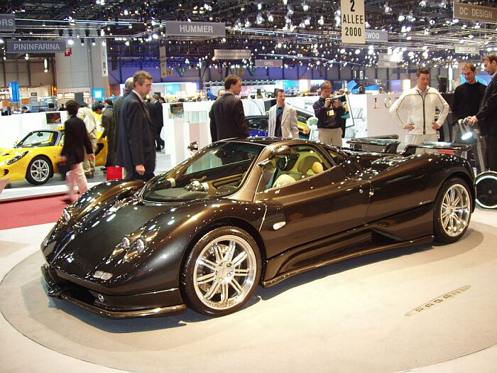 Pagani Zonda C12S 7.3 at the 2004 Geneva Salon