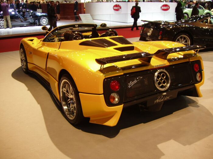 Pagani Zonda C12S 7.3 at the 2004 Geneva Salon