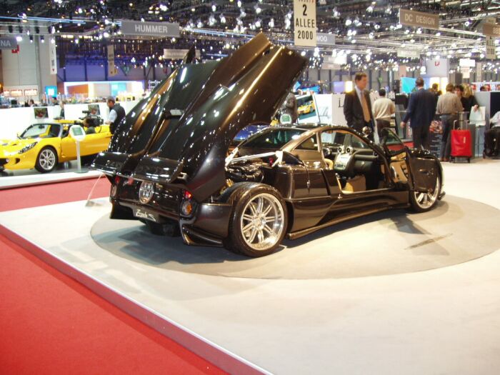 Pagani Zonda C12S 7.3 at the 2004 Geneva Salon