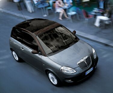Lancia Ypsilon B-Kini: click here for more detail