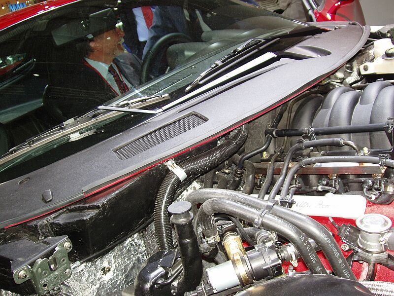 Alfa Romeo 8c Competizione at the 2004 Paris Mondial de l'Automobile