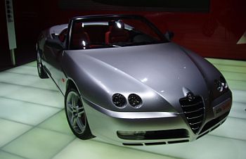 Click here to see photo gallery Alfa Romeo in Paris