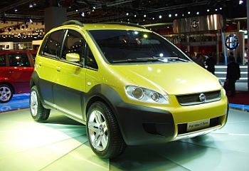 click here for Fiat Idea 5Terre at the Paris Mondial de l'Automobile photo gallery