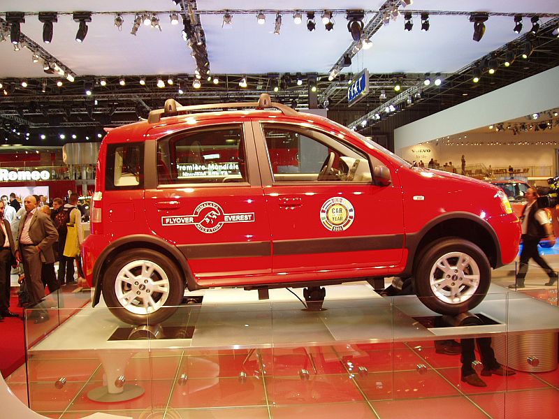 Fiat Panda 4x4 at the 2004 Paris International Motor Show