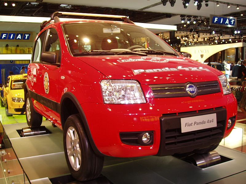 Fiat Panda 4x4 at the 2004 Paris International Motor Show