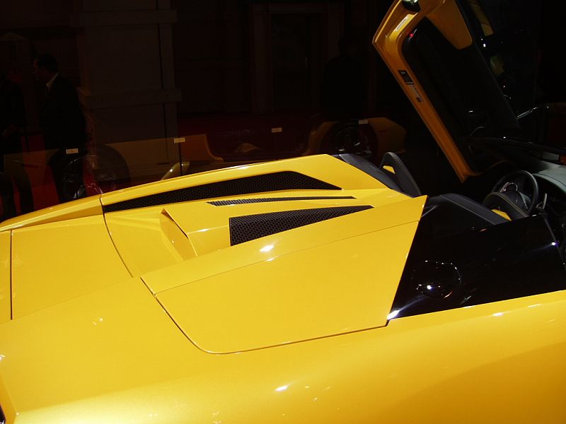 Lamborghini Murcielago Roadster at the 2004 Paris Mondial de l'Automobile