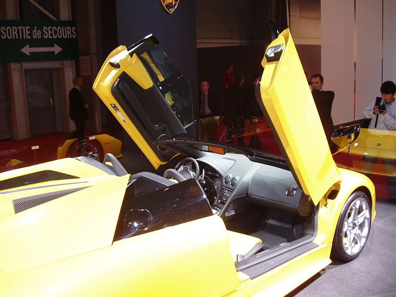 Lamborghini Murcielago Roadster at the 2004 Paris Mondial de l'Automobile