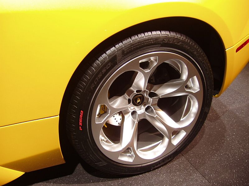 Lamborghini Murcielago Roadster at the 2004 Paris Mondial de l'Automobile