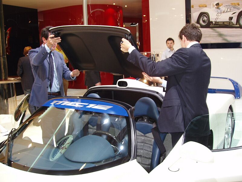 Maserati MC12 at the 2004 Paris Mondial de l'Automobile