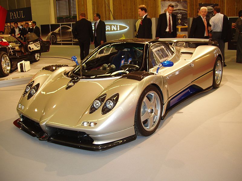 Pagani Zonda GT-racer at the 2004 Paris Mondial de l'Automobile