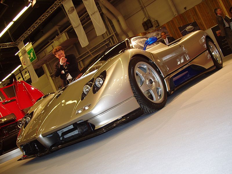 Pagani Zonda GT-racer at the 2004 Paris Mondial de l'Automobile
