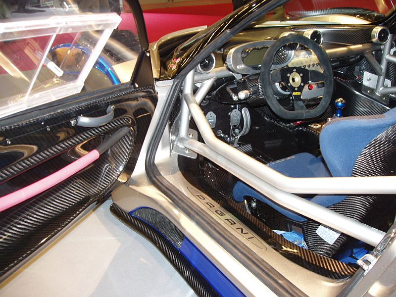 Pagani Zonda GT-racer at the 2004 Paris Mondial de l'Automobile