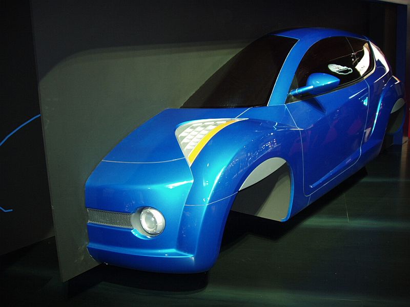 Pininfarina Double-Face project at the 2004 Paris International Motor Show