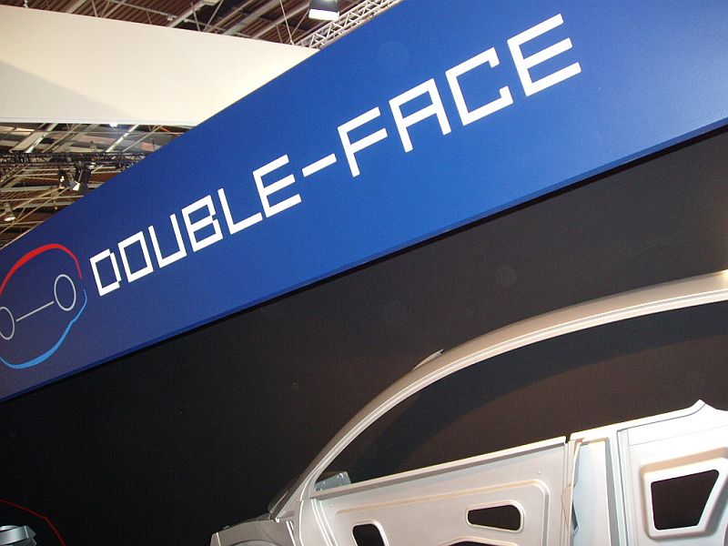 Pininfarina Double-Face project at the 2004 Paris International Motor Show
