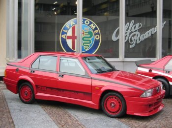 Alfa Romeo 75 Turbo Evoluzione