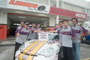 As well as the Ferrari Enzo, G1 Symphony Racing will also be providing its two Porsche GT3 racing cars and a pair of Lamborghini sportscars for this unique circuit experience around the 5.543-km F1 circuit in aid of the Tsunami appeal