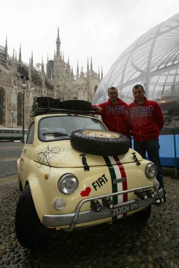 The protagonists of this amazing journey are Danilo Elia and Fabrizio Bonserio, who will cross two continents in a 1973 Fiat 500 R bought for this occasion