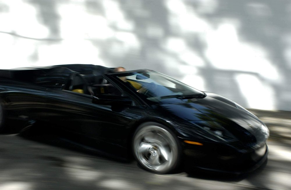 After its worldwide on-screen debut in Batman Begins, the Lamborghini Murcielago Roadster will also appear in another 2005 summer blockbuster: The Transporter 2, directed by Louis Leterrier, written by Luc Besson and Robert Mark Kamen, and produced by EuropaCorp and Fox