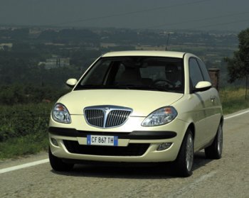 Lancia Ypsilon