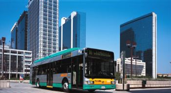 Iveco is currently fulfilling an order for 400 methane-powered buses to be delivered to the City of Rome, which will be the largest consignment of 'green' buses to be delivered across Europe