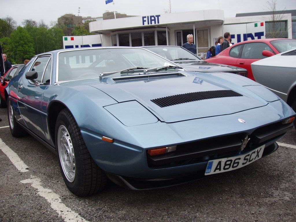 Maserati at the Auto Italia magazine 2005 'Spring Italian Car Day' at Brooklands
