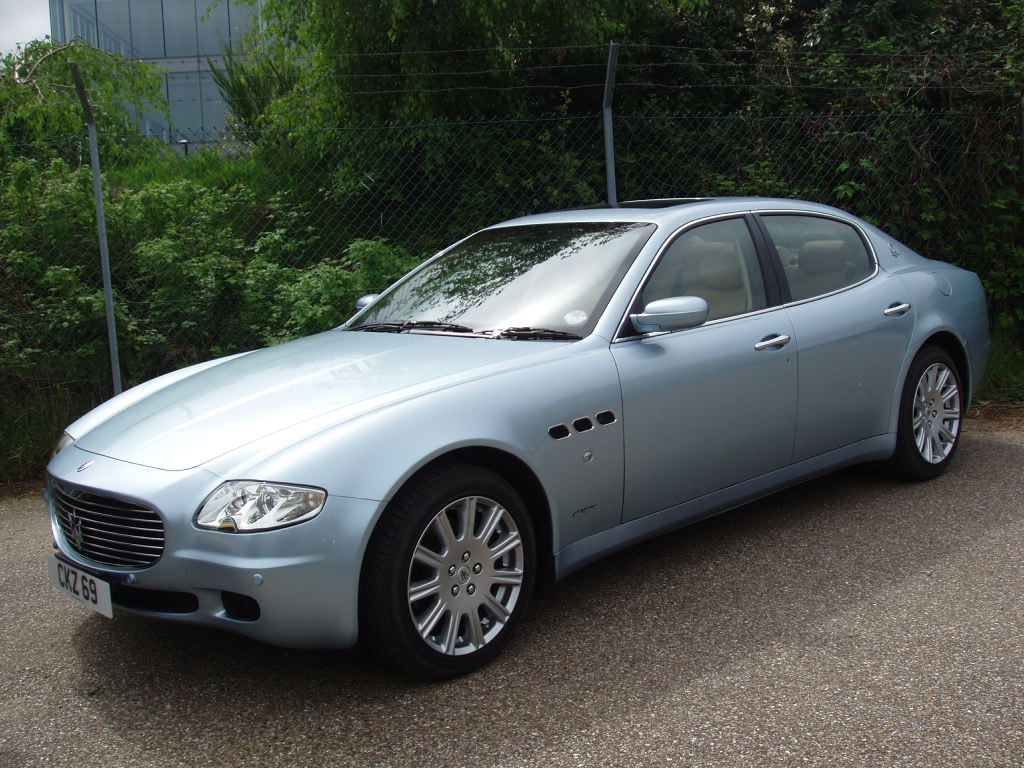 Maserati at the Auto Italia magazine 2005 'Spring Italian Car Day' at Brooklands