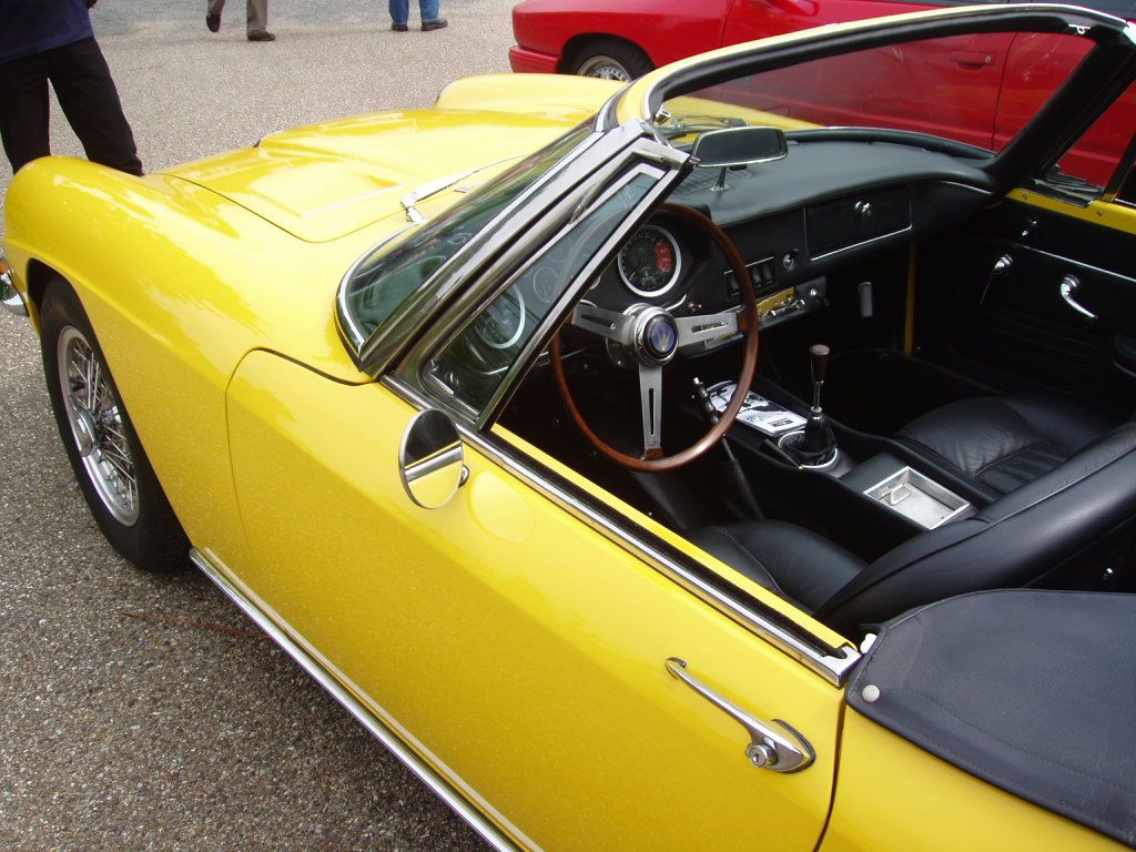 Maserati at the Auto Italia magazine 2005 'Spring Italian Car Day' at Brooklands