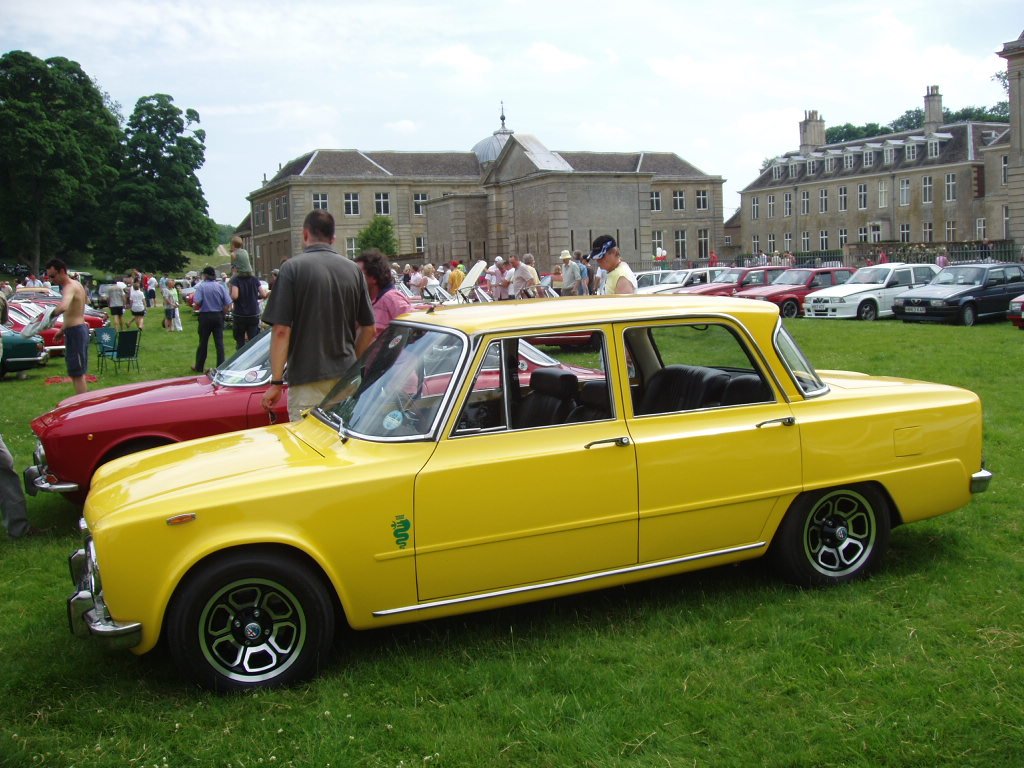 Alfa Romeo Owners Club UK - National Alfa Day 2005 - Boughton House, Kettering