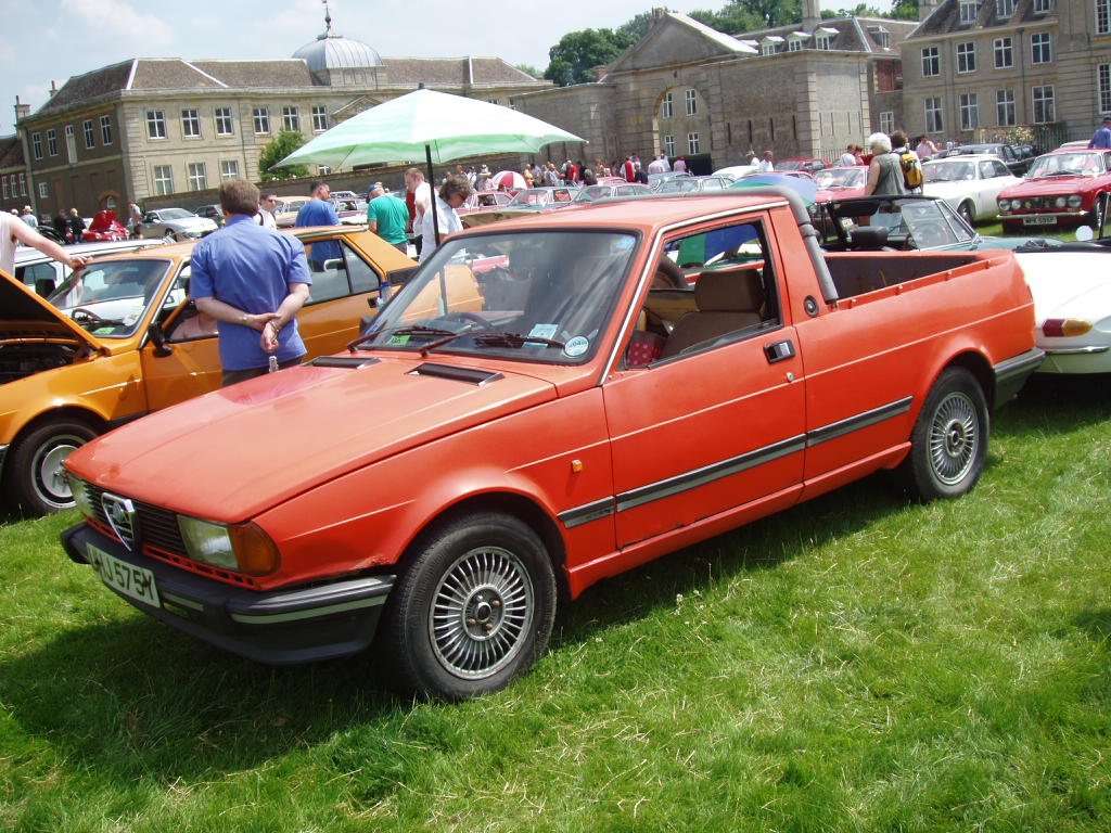 Alfa Romeo Owners Club UK - National Alfa Day 2005 - Boughton House, Kettering